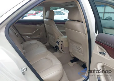 2010 Cadillac Cts Luxury z USA, uszkodzony, nr VIN 1G6DE5EG3A0149898